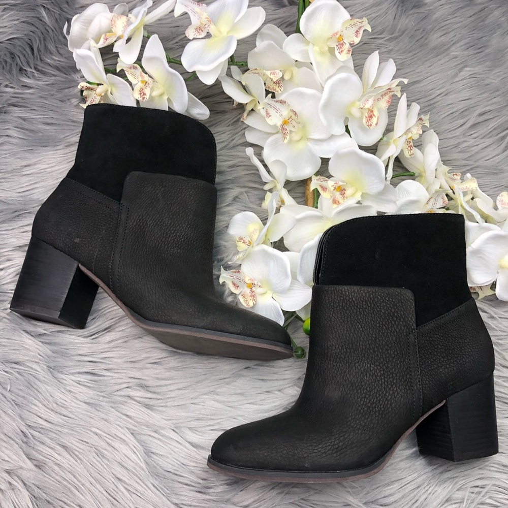 ✖️SOLD Nine West Dale Black Heeled Booties Leather - Picture 1 of 6